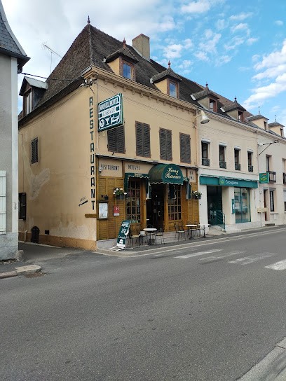 Hotel Restaurant Henry, Hôtel au Donjon