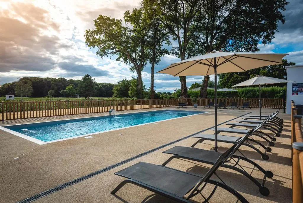 Domaine Saint Hilaire Hôtel à Roiffé