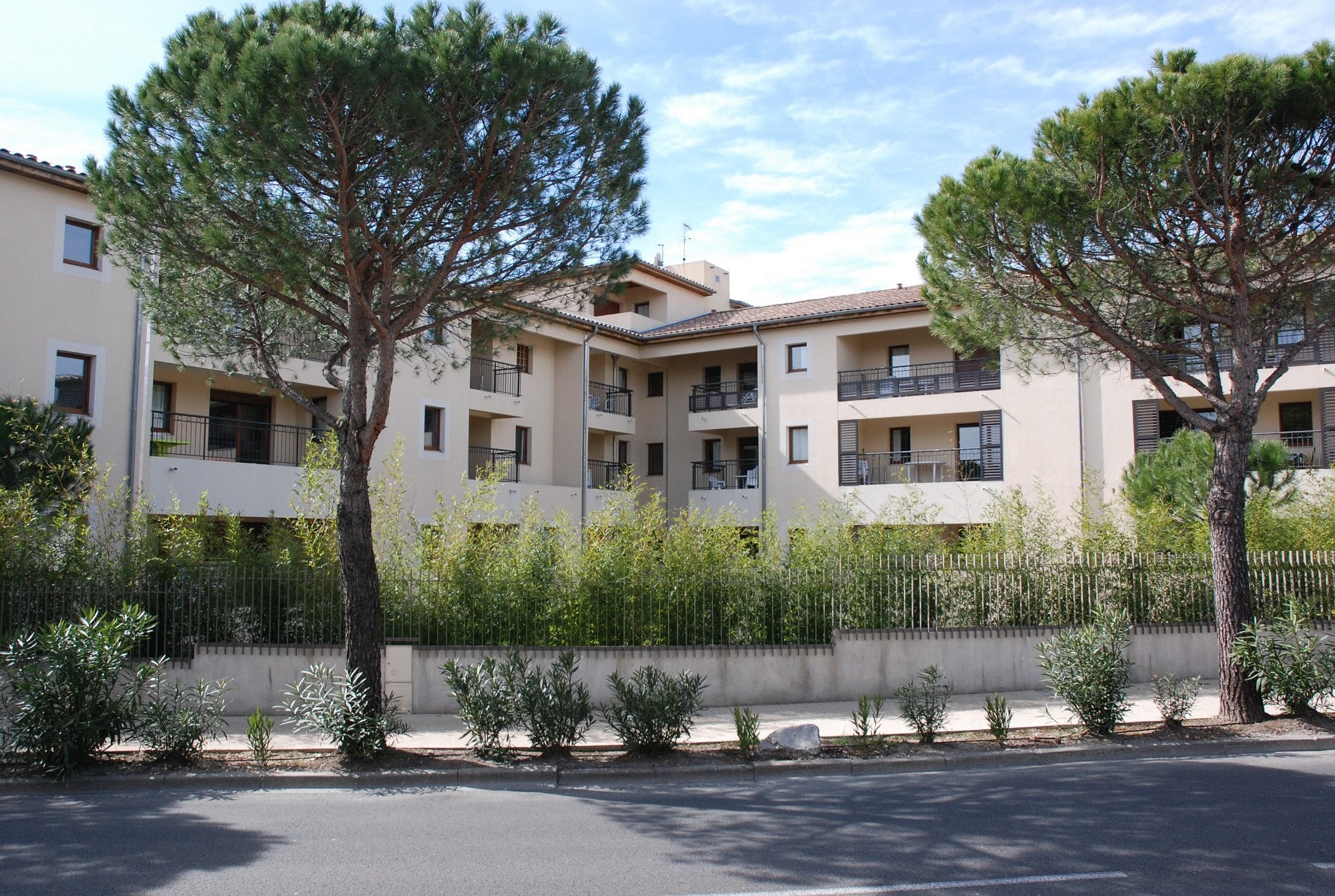 UZÈS APPART HOTEL, Résidence Hôtelière à Uzès