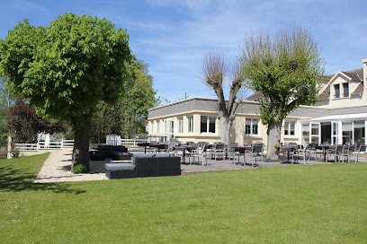 Hôtel Restaurant Le Quincangrogne, Hôtel à Dampmart