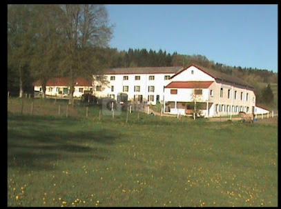 Laire Libre, Résidence Hôtelière à Olliergues