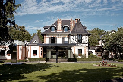 Hôtel L' Assiette Champenoise, Hôtel à Tinqueux