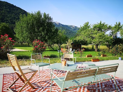 Le Jardin De Moulis, Hôtel à Moulis