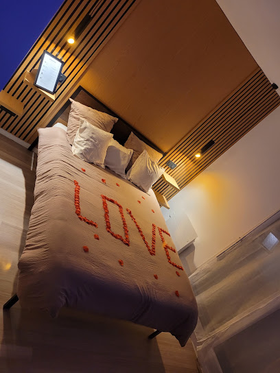 Bubble Home Paris- Appartement /Love Room Essonne Avec Jaccuzi Privatif / Location Jaccuzi À Domicile, Hôtel à Saint-Germain-lès-Corbeil