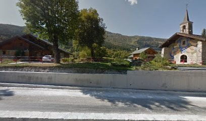 Alpine Action Limited, Hôtel aux Allues