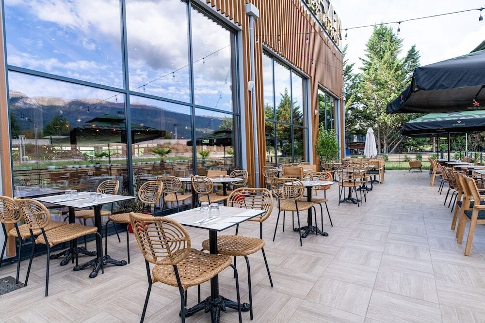 Woods Hotel, Hôtel à Thoiry