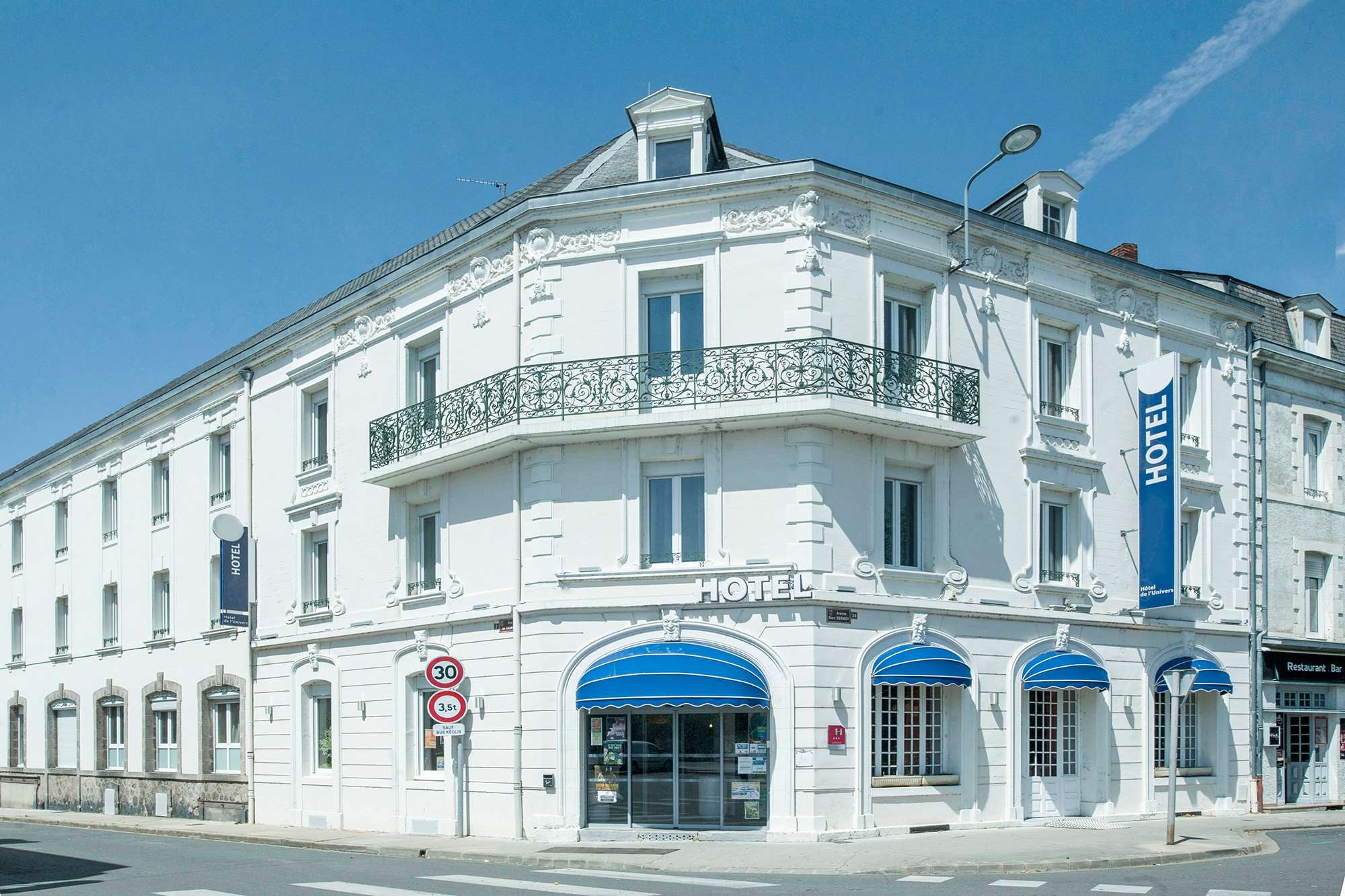 The Originals Boutique, Hôtel De L'Univers, Montluçon, Hôtel à Montluçon