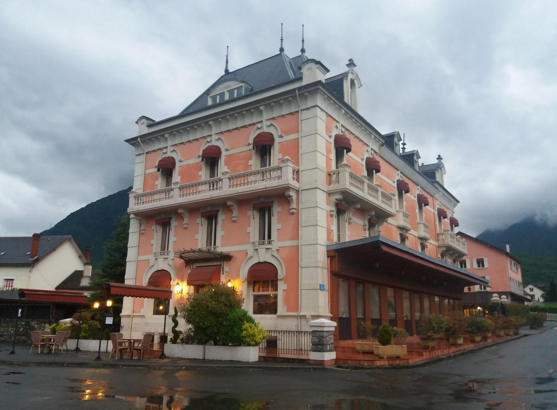 Grand Hôtel de France, Hôtel à Pierrefitte-Nestalas