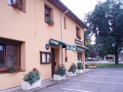 Restaurant-Hôtel Logis De France Les Marronniers, Hôtel à Chaumergy