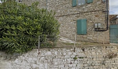 Gite Studio/Terrasse, Hôtel à Pont-de-Barret
