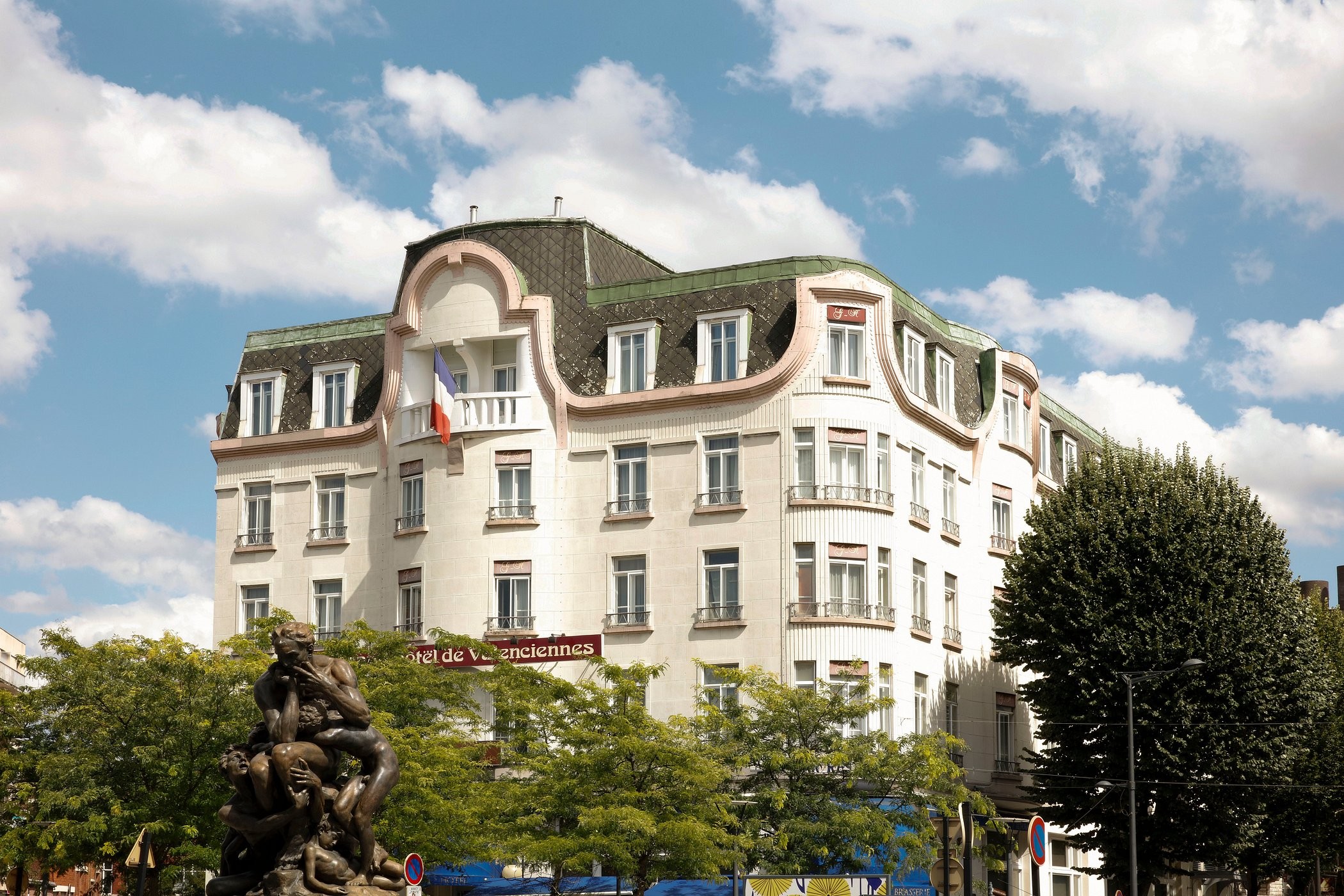 Grand Hôtel De Valenciennes, Hôtel à Valenciennes