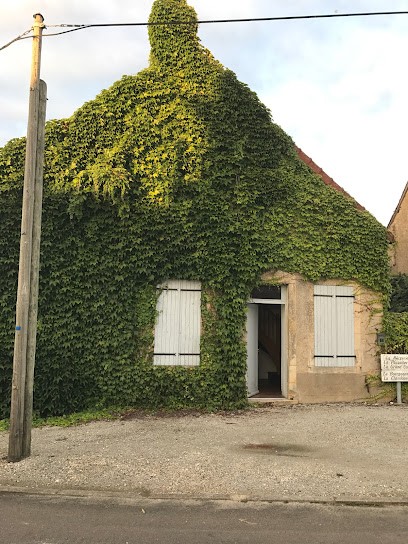 Gite Rural Ignol, Hôtel à Ignol