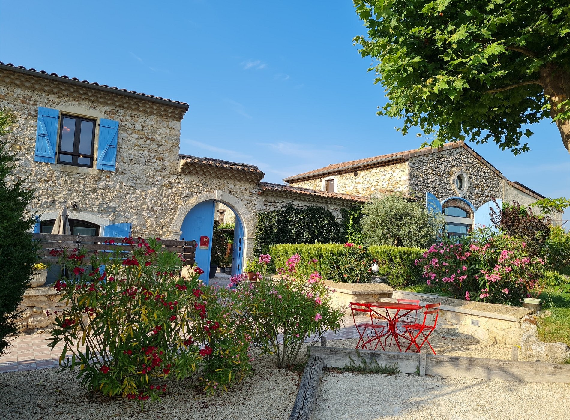 Le Trésor Des Templiers, Hôtel à Malataverne