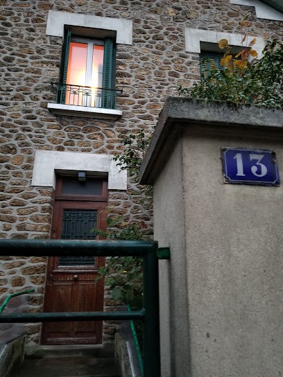 Chambres HABILIS, Hôtel à Paray-Vieille-Poste