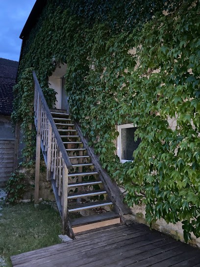 Gîte, Hôtel à Montgesoye