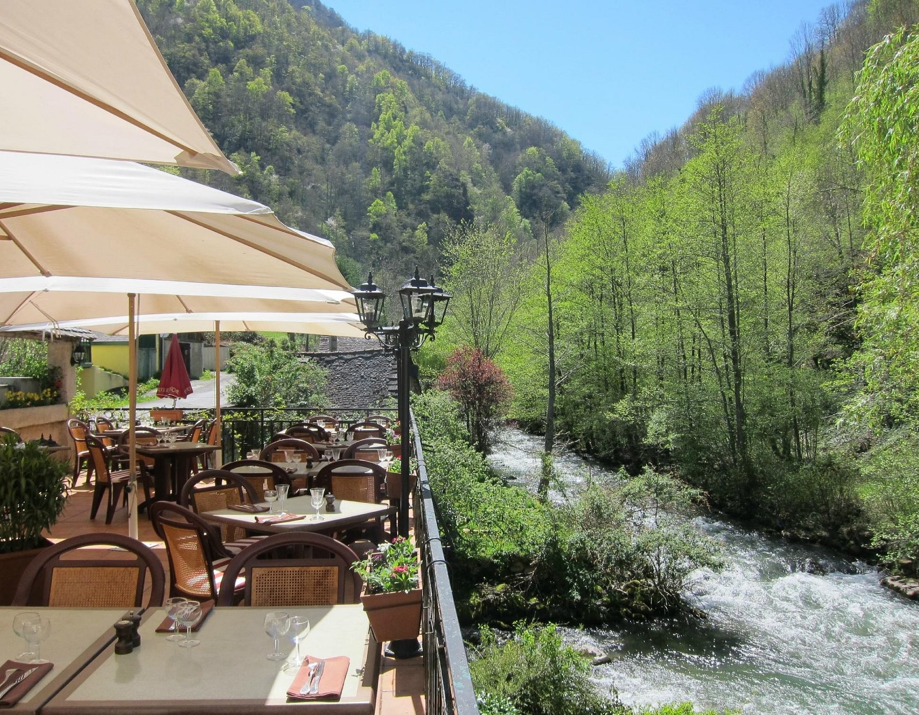 Hotel - Restaurant: Auberge Des Deux Rivières, Hôtel à Seix
