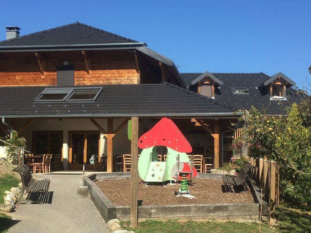 Hébergement Annecy Auberge La Ferme De Ferrières, Hôtel à Pringy