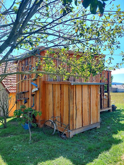 Cabane Insolite, Hôtel à Luzy