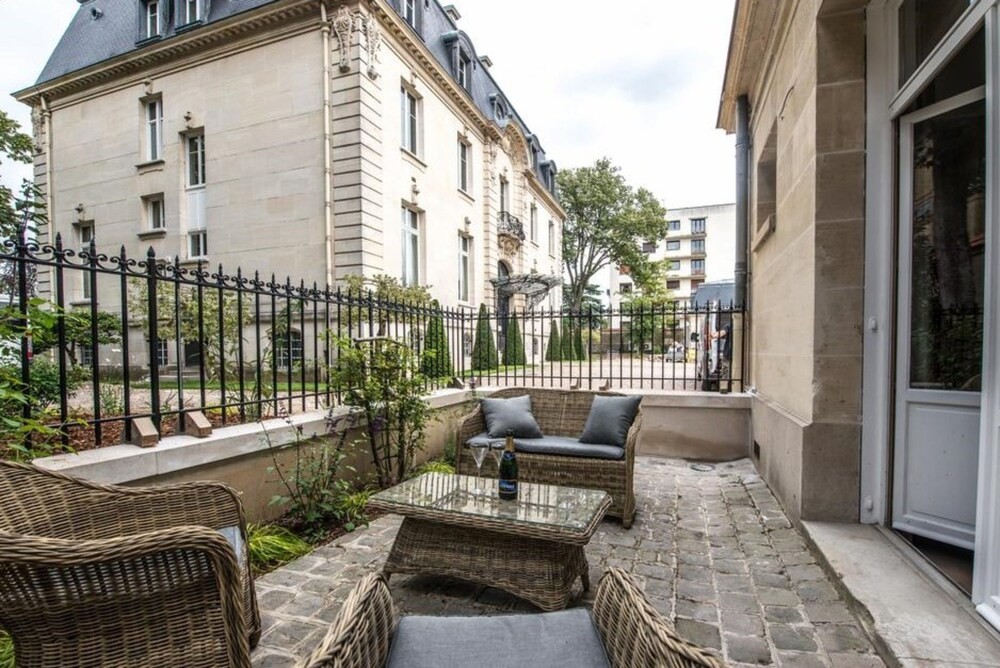 Les Suites du 33, Résidence Hôtelière à Épernay