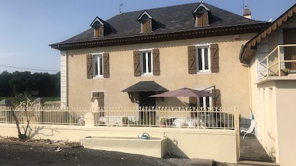 La Maison Du Soleil L’Aulhere, Hôtel à Ledeuix
