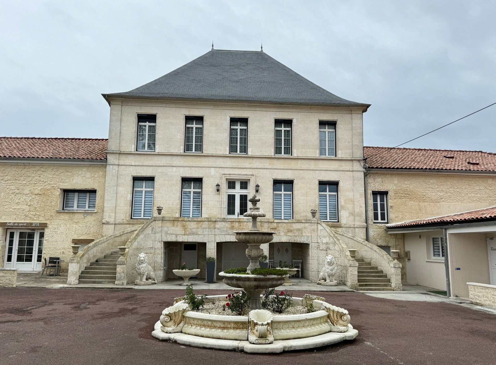 Hôtel Domaine de Roullet, Hôtel à Roullet-Saint-Estèphe