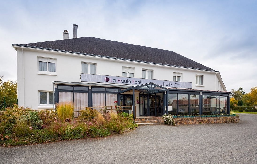 Logis Hôtel Rest. La Haute Forêt, Hôtel à Vertou