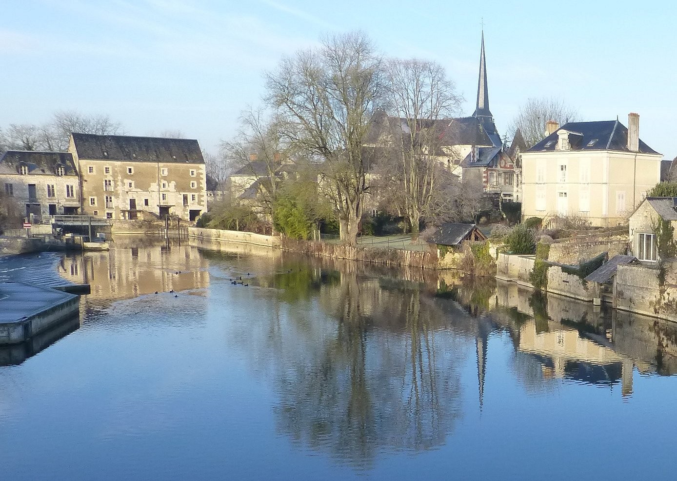 Logis Hôtel Restaurant Le Védaquais, Hôtel à Vaas