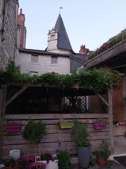 Hôtel De La Treille, Hôtel à Chinon