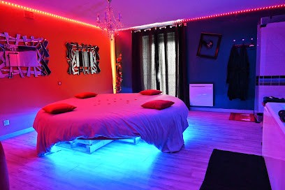 L'Essence Du Désir - Room Love, Hôtel à Saint-Germain