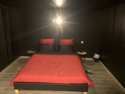 Le Black DIAMOND : Gîte Avec Balnéo Aux Portes De Mers Les Bains, Hôtel à Incheville