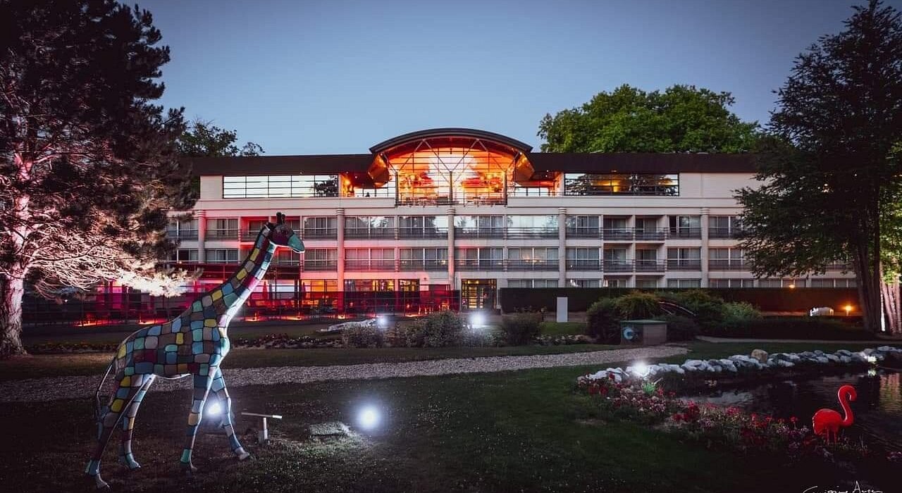 FORGESHOTEL - Domaine de Forges, Hôtel à Forges-les-Eaux