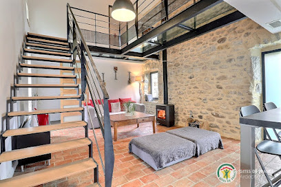L'envol Des Papillons Gite De Charme En Ardèche Avec Piscine Intérieure Sauna Jacuzzi Hôtel à Grospierres