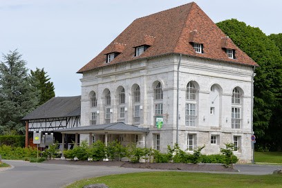 Grand Slam, Hôtel à Val-de-Reuil