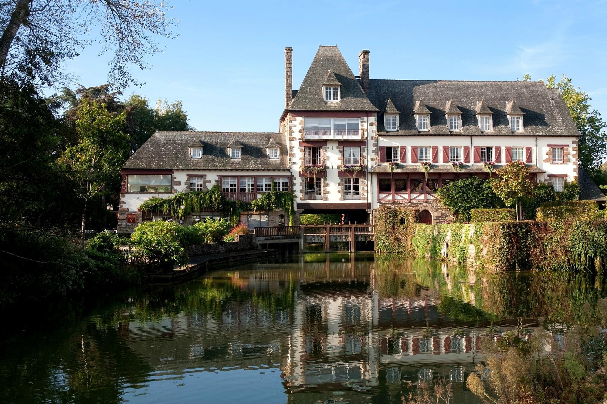 Logis Hôtel Ar Milin, Hôtel à Châteaubourg