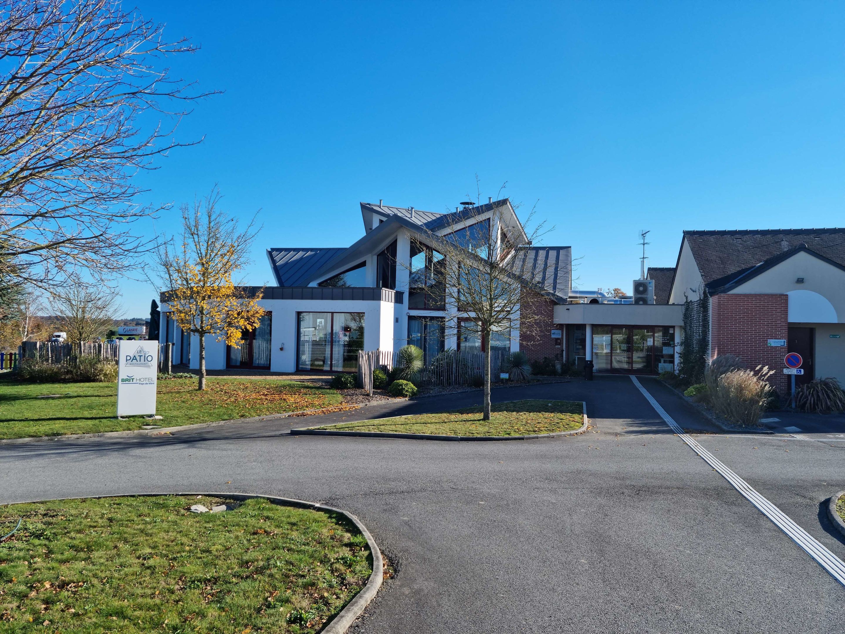 Brit Hotel Pays de Vitré, Hôtel à Étrelles