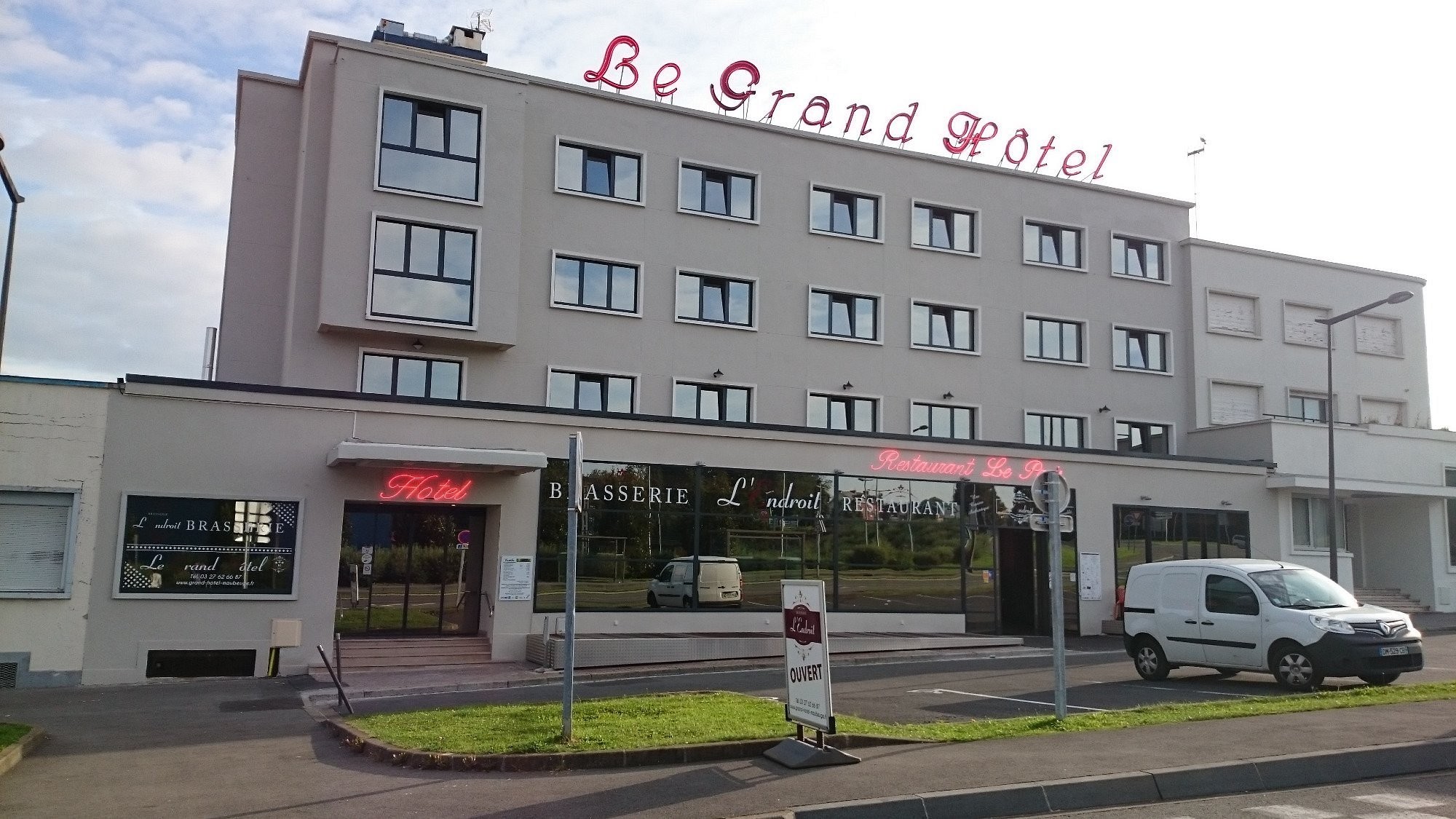Le Grand Hôtel, Hôtel à Maubeuge