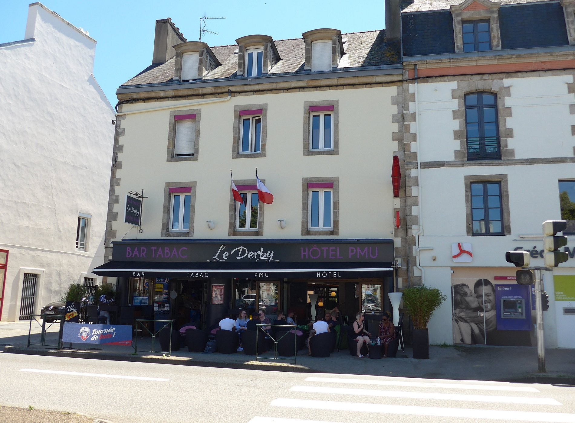 Le Derby Hôtel - Tabac - Bar - PMU, Hôtel à Quimper