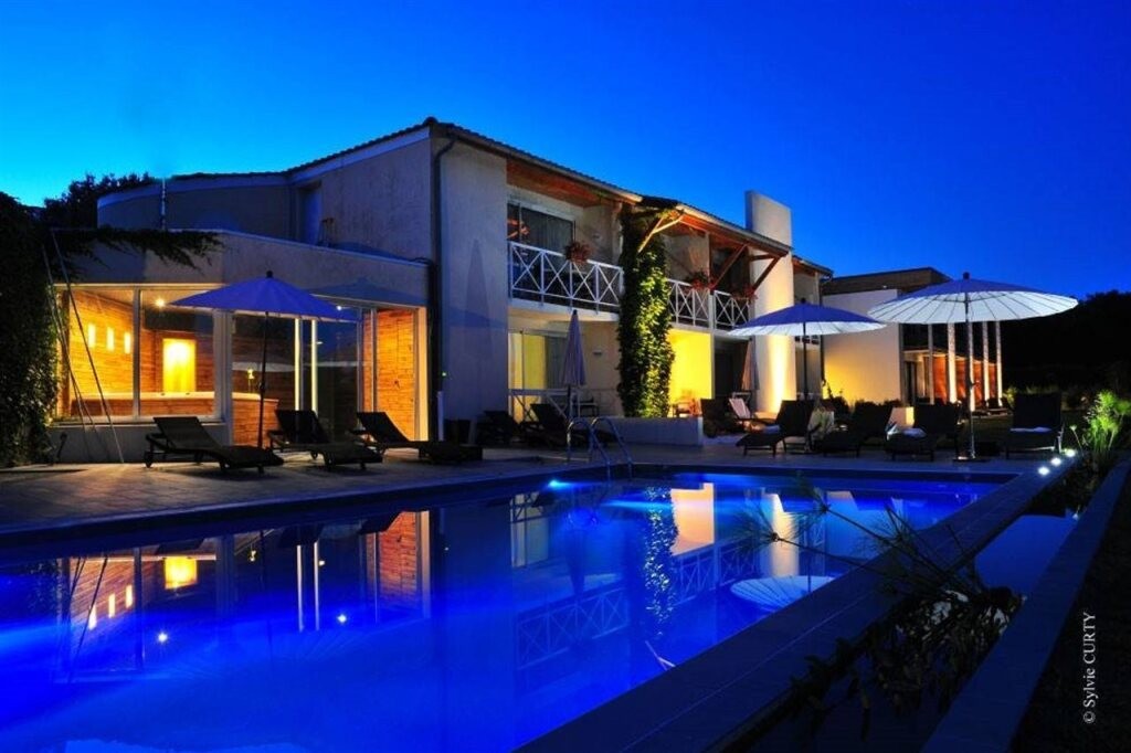 Les Jardins du Lac, Hôtel à Trizay