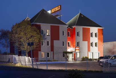 ENZO HOTELS CHALONS EN CHAMPAGNE, Hôtel à Saint-Martin-sur-le-Pré