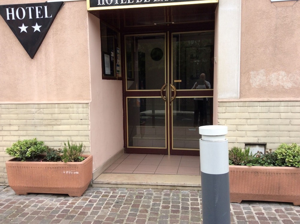 Hôtel De La Place, Hôtel à Malakoff