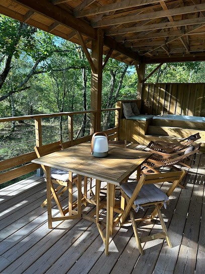 Côte & Lodge, Hôtel à Talais