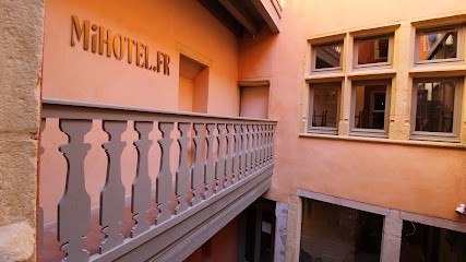 Traboule “Maison Du Crible – Tour Rose”, Hôtel à Lyon 05