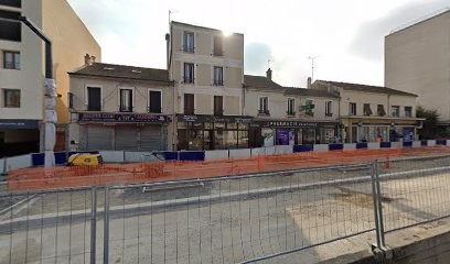 Bar Glassy, Hôtel au Bourget