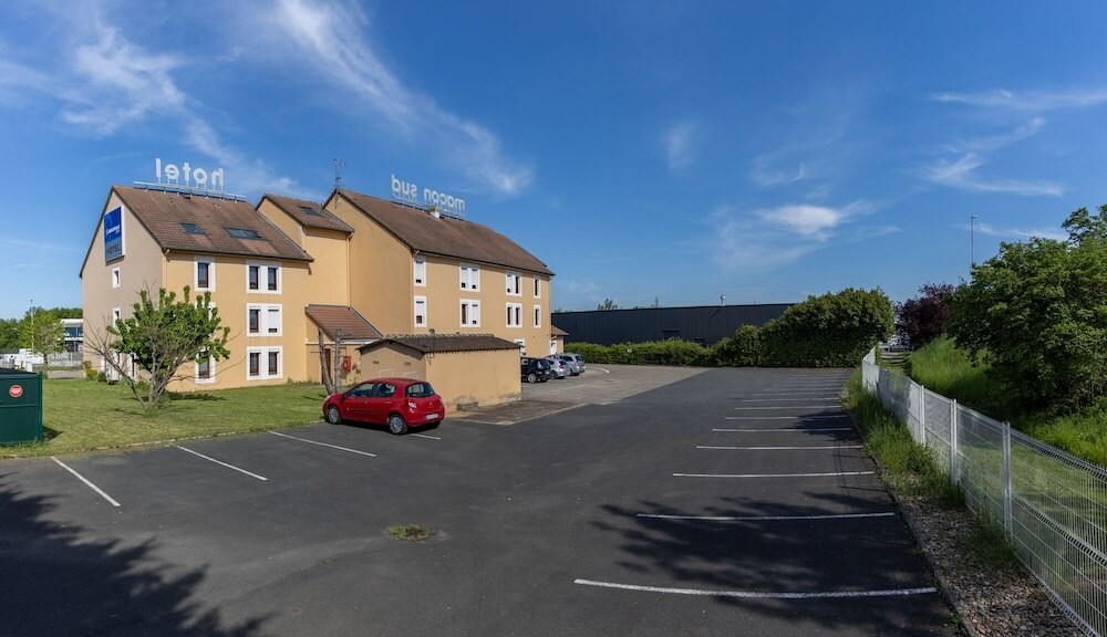 Macon Sud Hotel, Hôtel à Chaintré