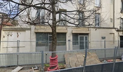 Bettach Merilys, Hôtel aux Lilas