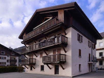 Warm 2-Bedroom Apartment Near The Tourist Office - Belvilla By Oyo Hôtel à Megève