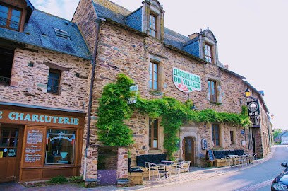 Le Café Du Village - Bar à Cocktails & à Ambiance, Hôtel à Lohéac