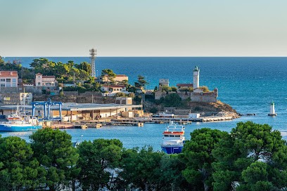Hôtel Les Jardins Du Cèdre, Hôtel à Port-Vendres