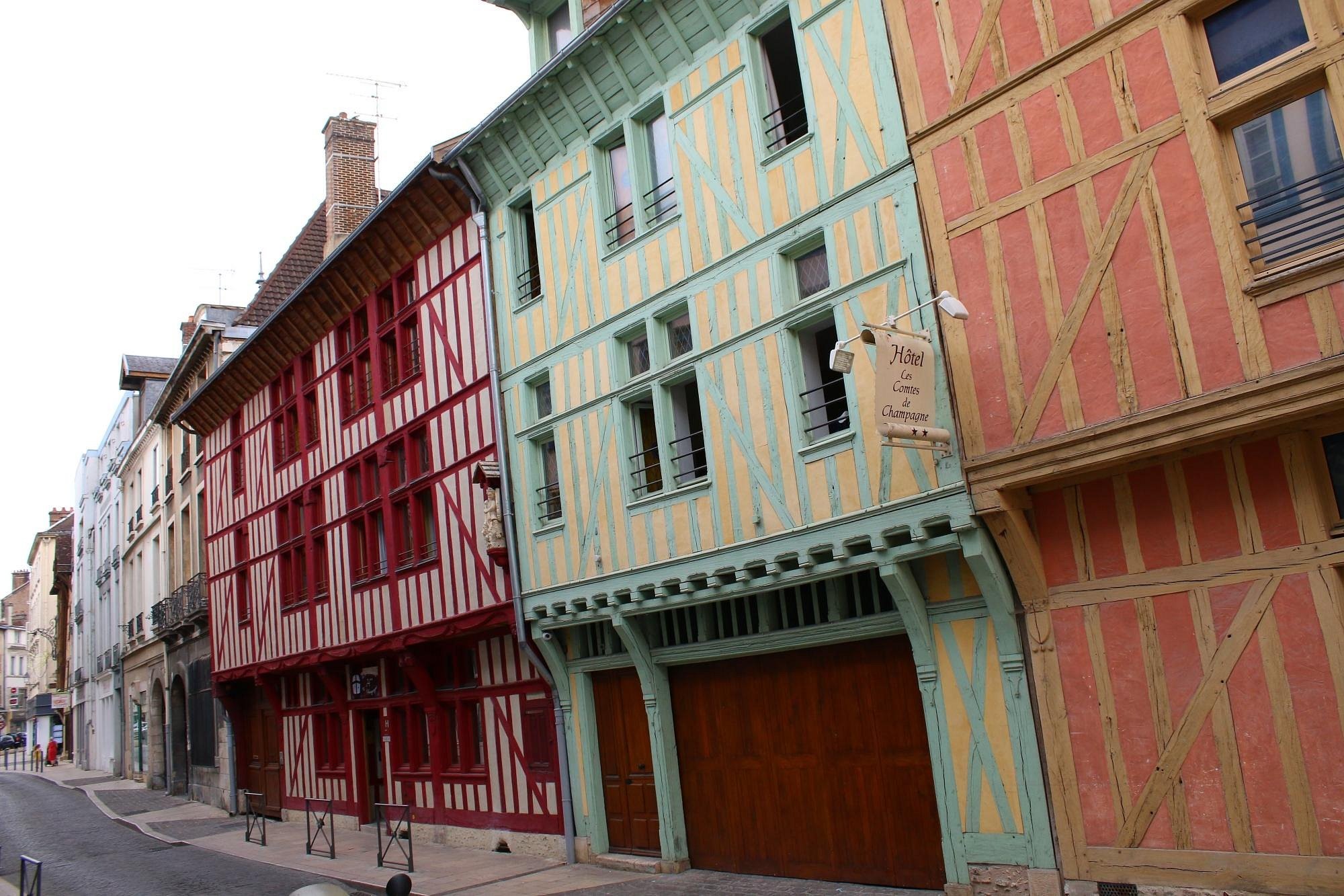 Brit Hotel Les Comtes De Champagne, Hôtel à Troyes
