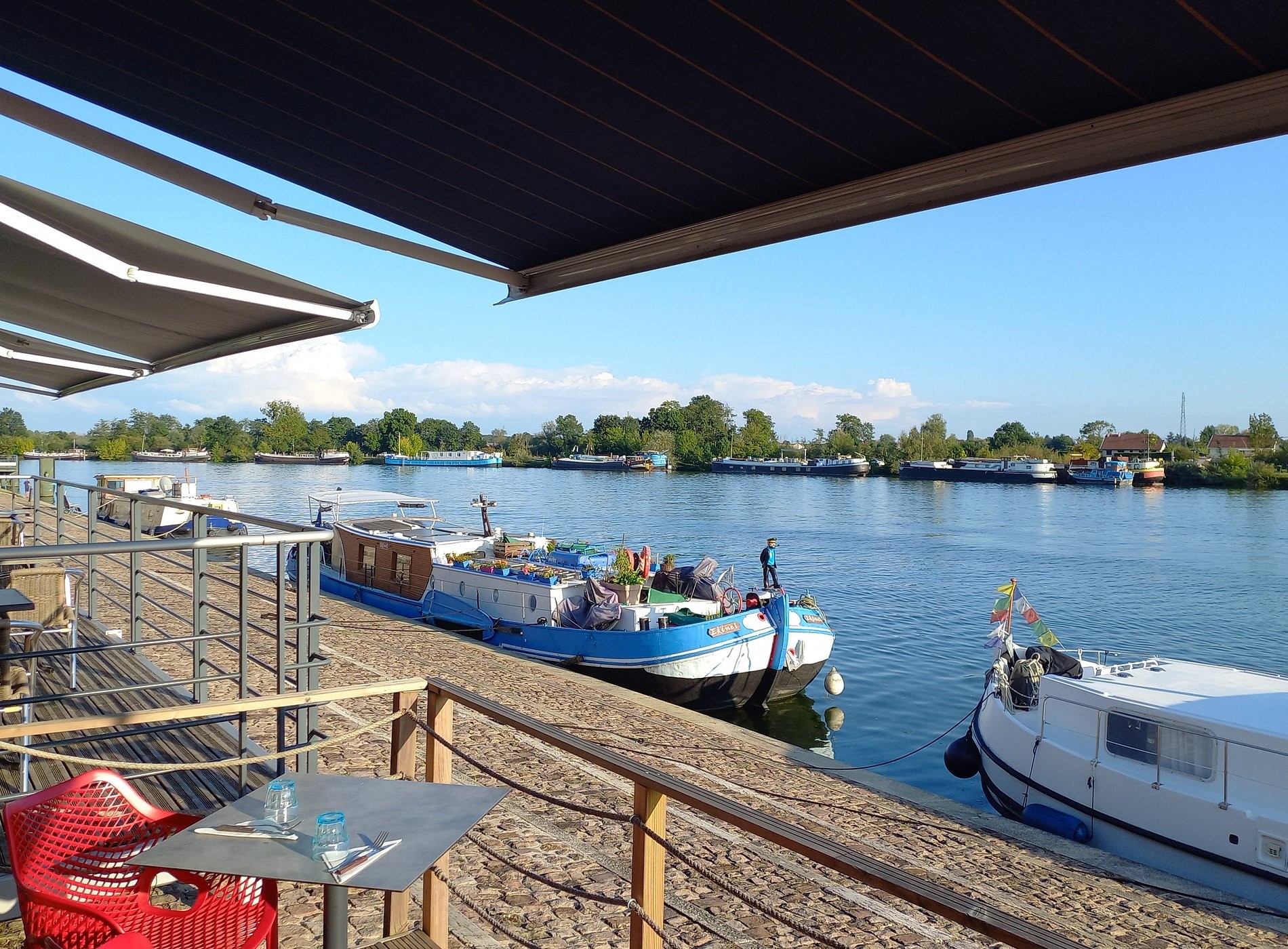 Chambres La Cotinière, Hôtel à Saint-Jean-de-Losne